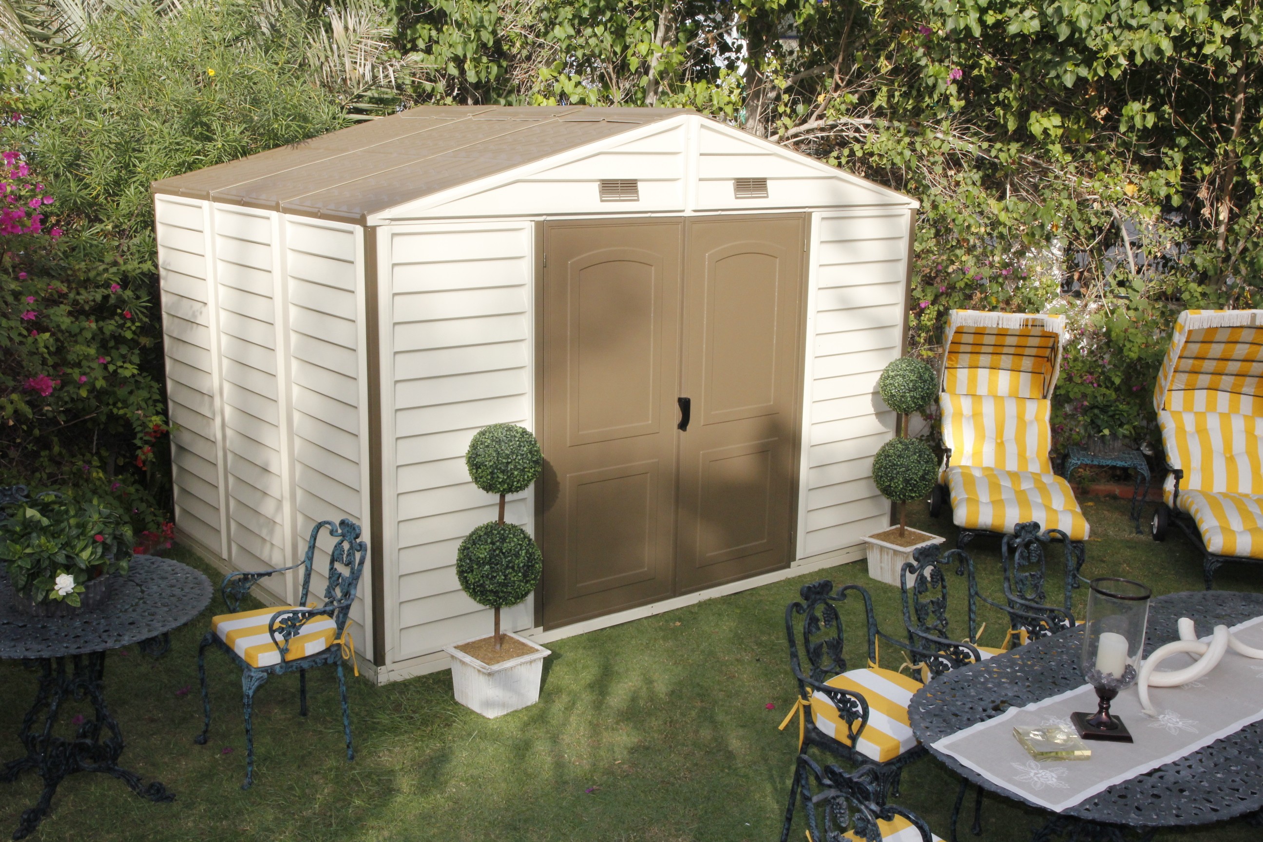  apex and free window also a ** free foundation kit ** (3.04m x 2.43m